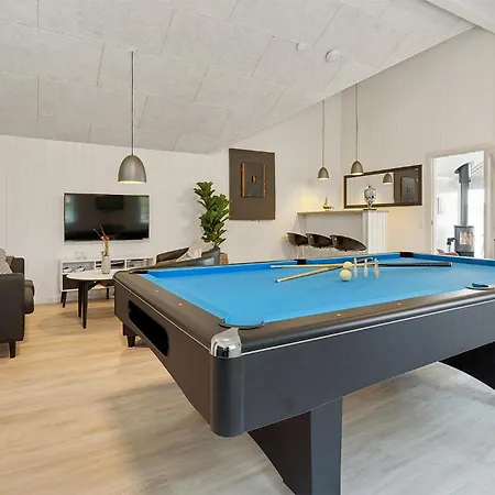 5 Bedroom Beautiful In Romo Dom wakacyjny