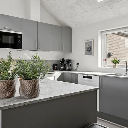 5 Bedroom Beautiful In Romo *